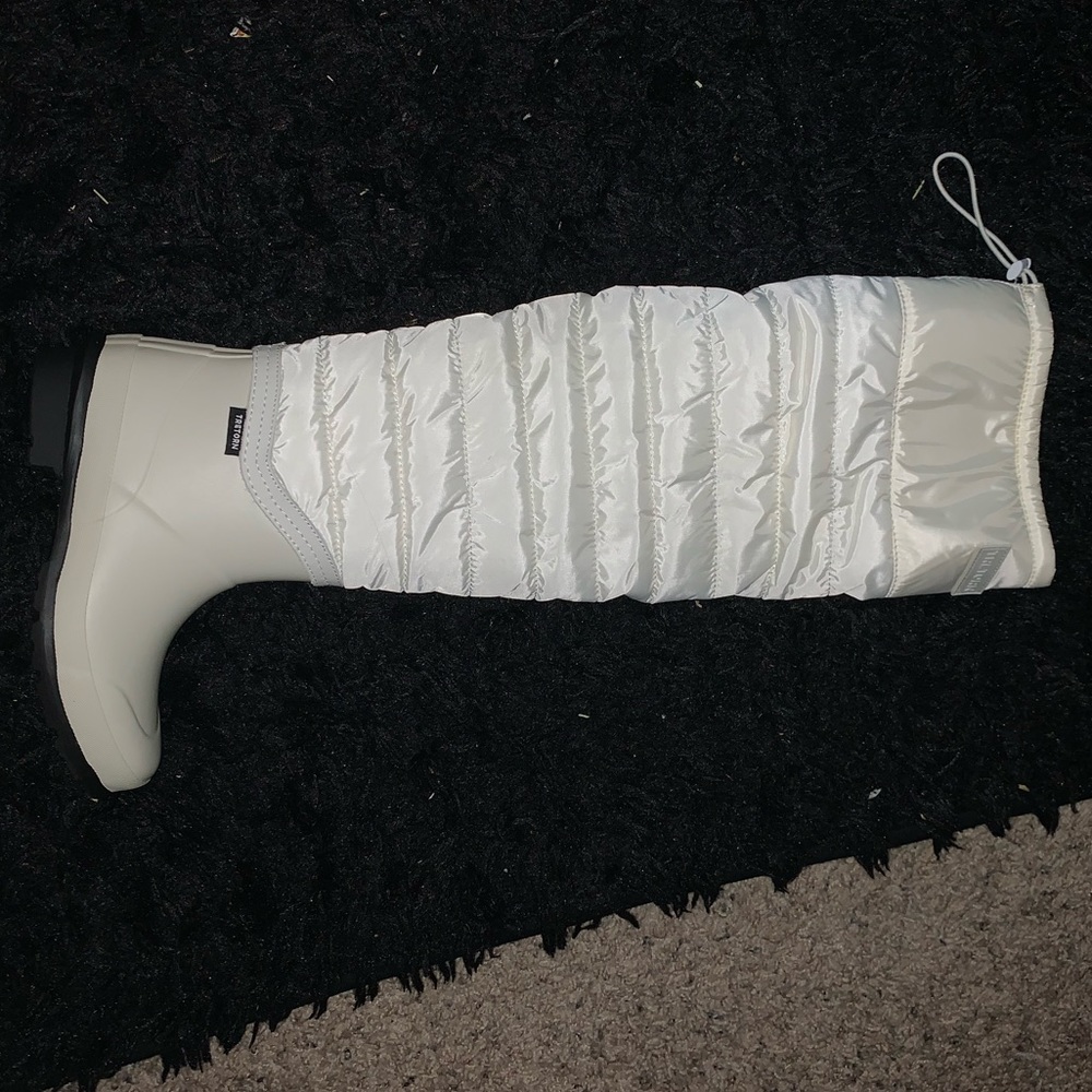 Over the knee rain/winter/snow boots